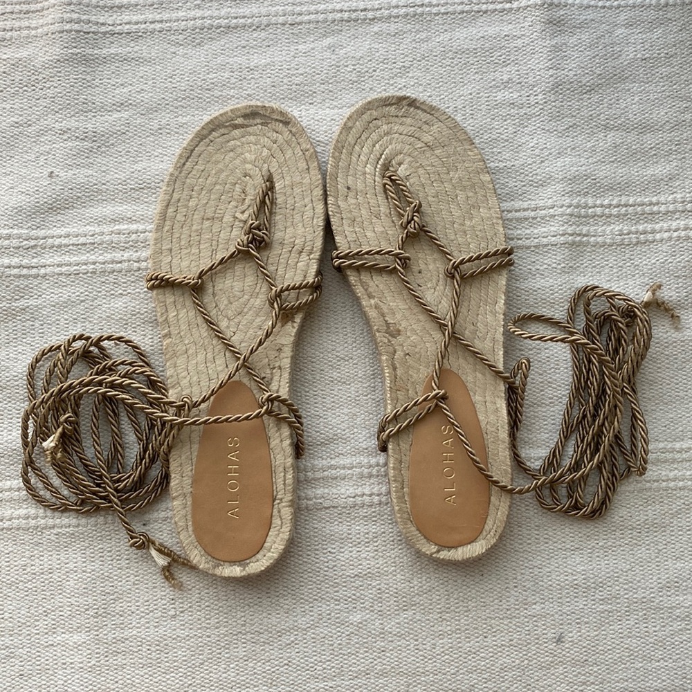 Alohas size 9 gladiator sandales